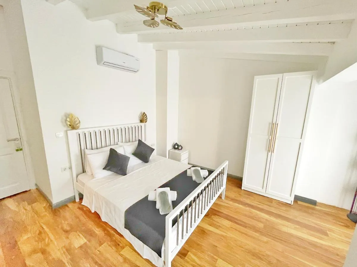 Hotel Dora Alacati